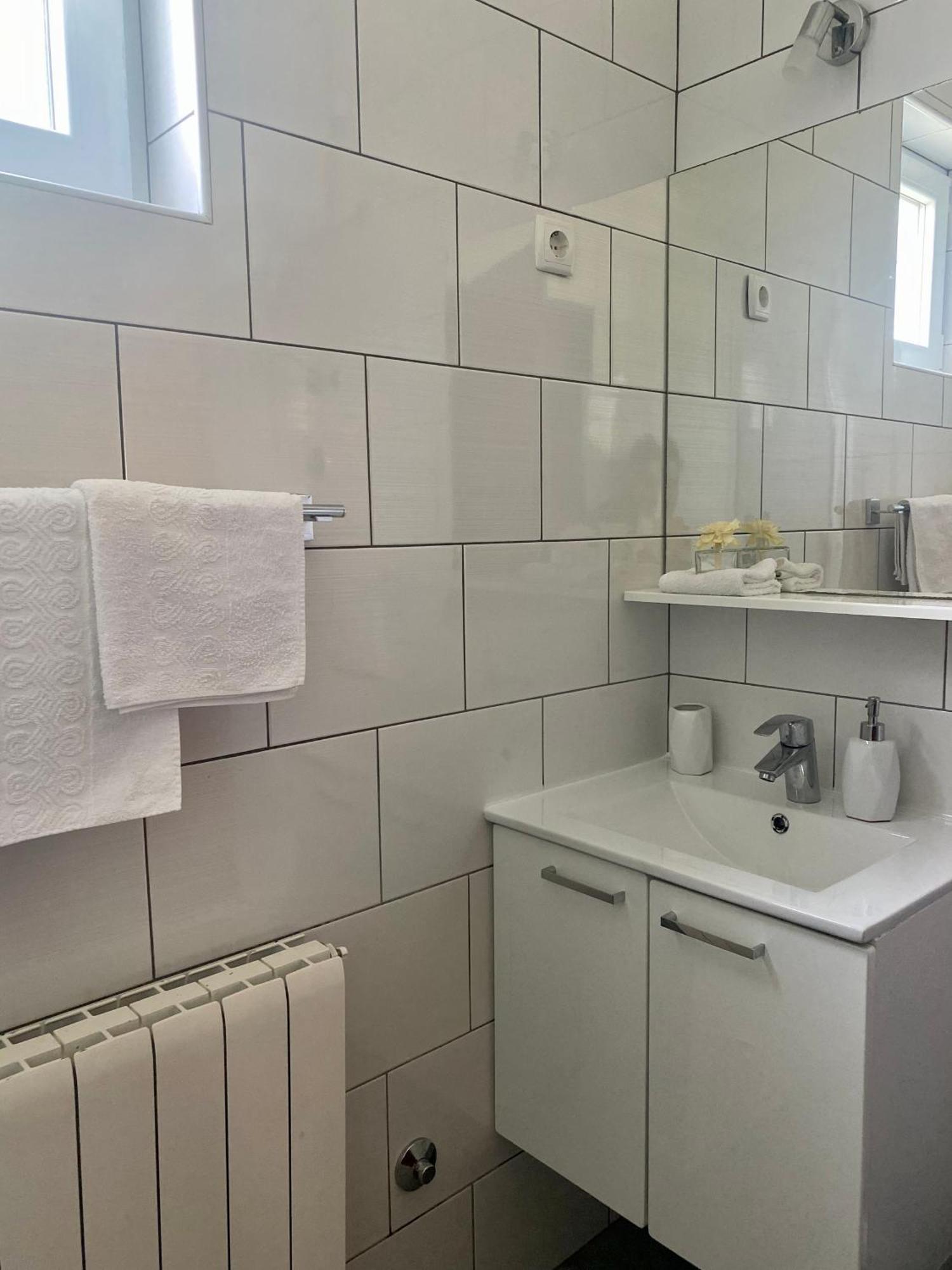 Apartment Ponos 克尔克 外观 照片